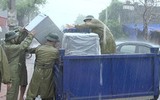 Công an Quảng Ninh nỗ lực giúp người dân chống bão